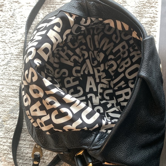 Marc by Marc Jacobs | Black Leather Bag with Antique gold hardware - Picture 2 of 3